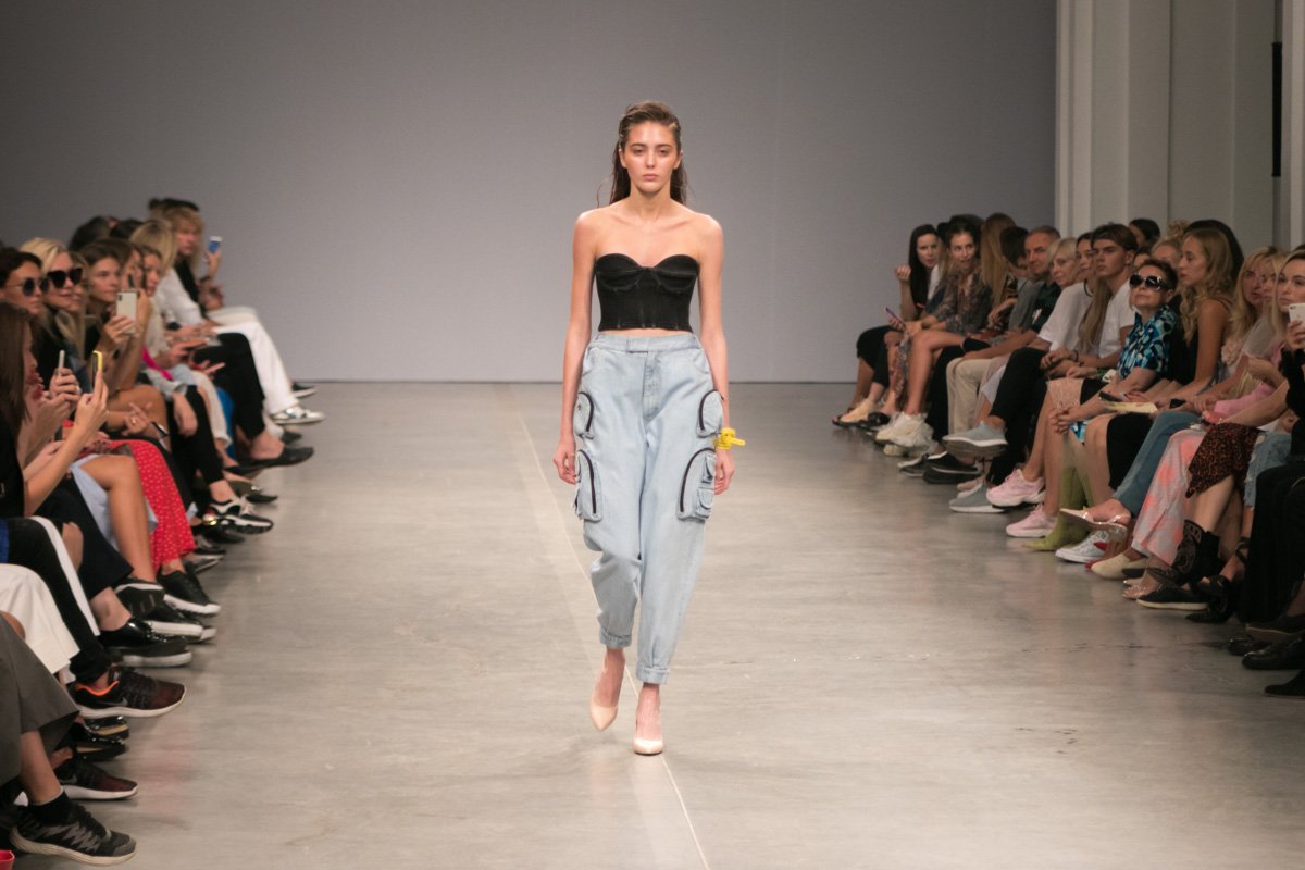 Идею она посвятила курортам на Черном море