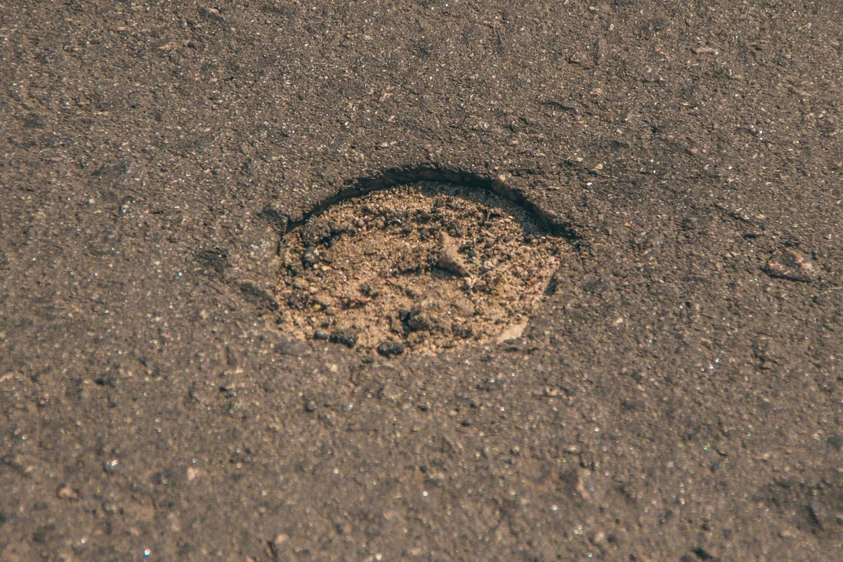 Однако после ремонта уже начали появляться первые ямы