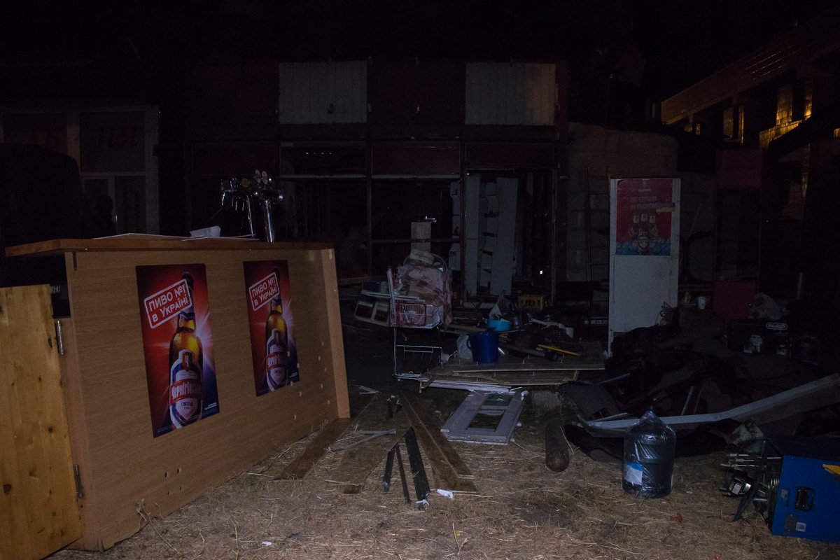 Владельца киоска заранее известили о том, что данный МАФ установлен нелегально Владельца киоска заранее известили о том, что данный МАФ установлен нелегально