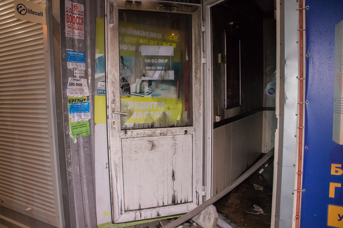 По предварительным данным возгорание произошло в результате короткого замыкания