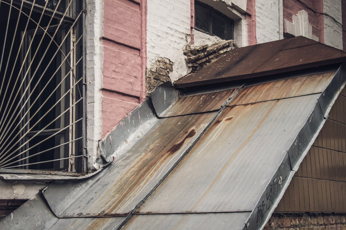 Больница является памяткой архитектуры, она одна из старых в Киеве Больница является памятником архитектуры, она одна из старейших в Киеве