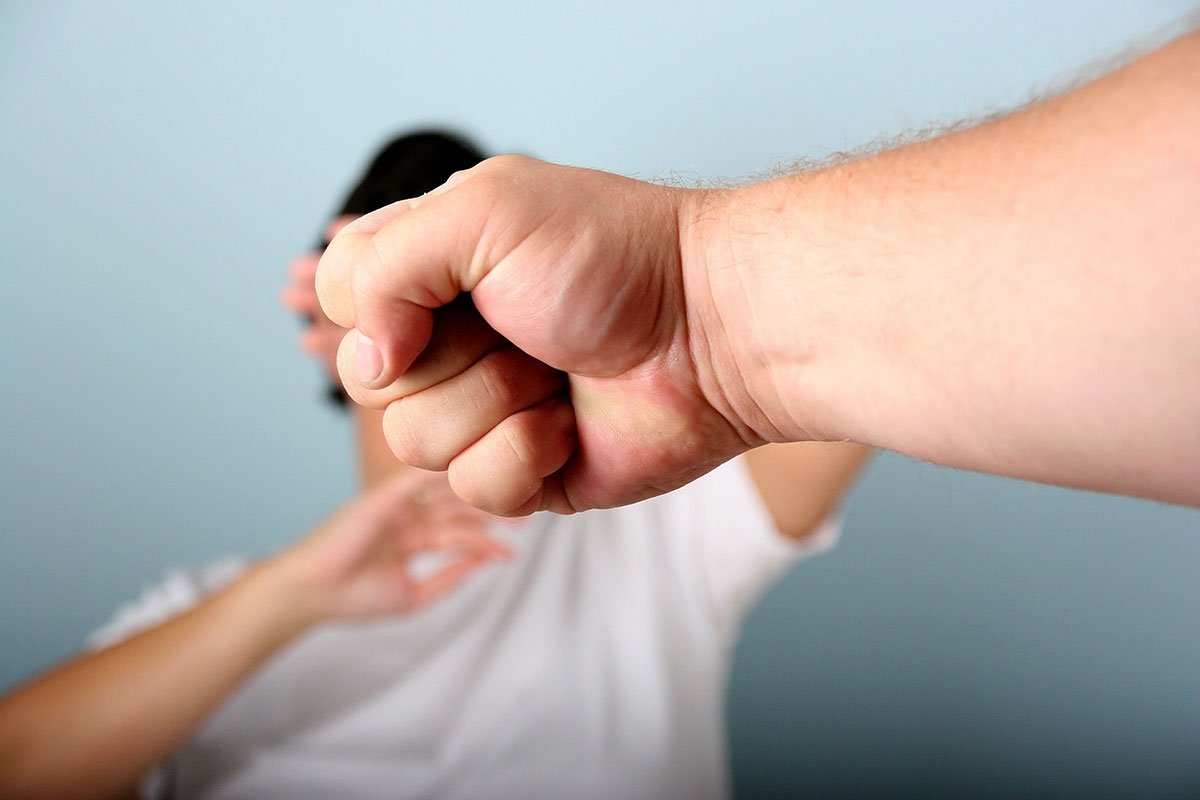 В больнице Одессы родственники умершего избили четырех врачей В больнице Одессы родственники умершего избили четырех врачей