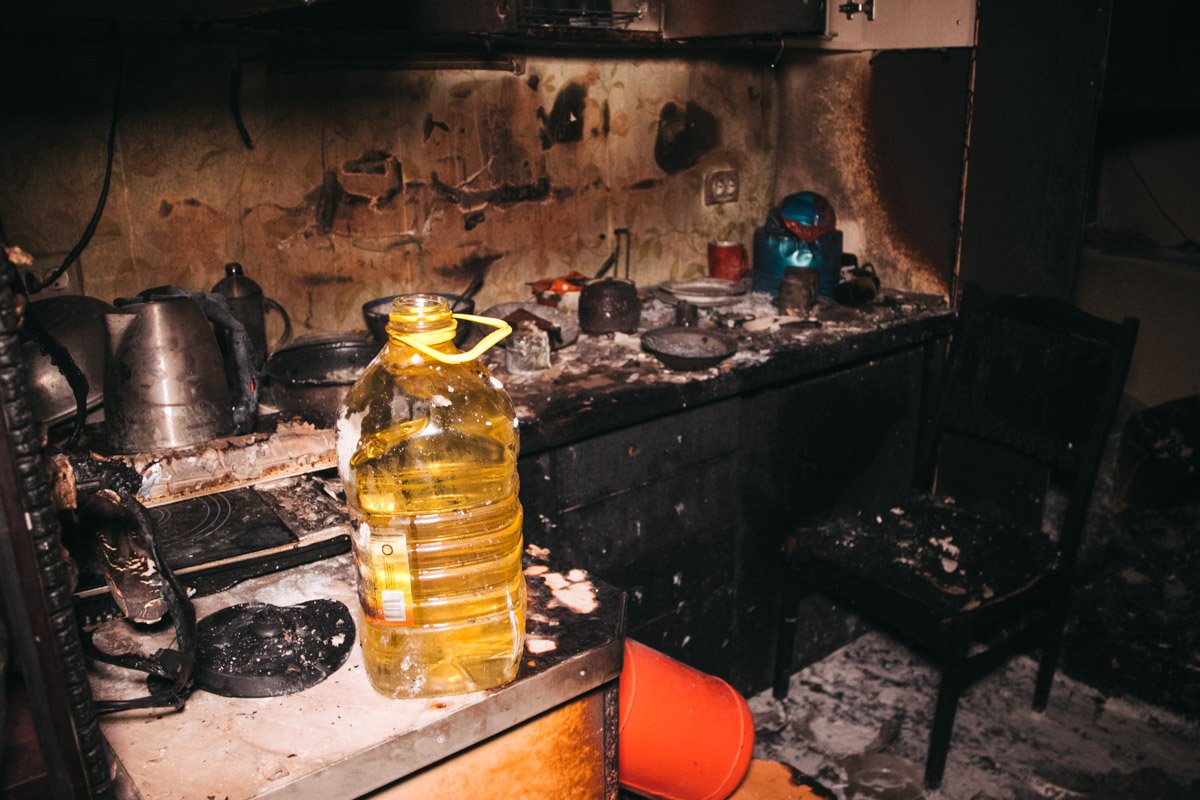 Комната выгорела практически дотла