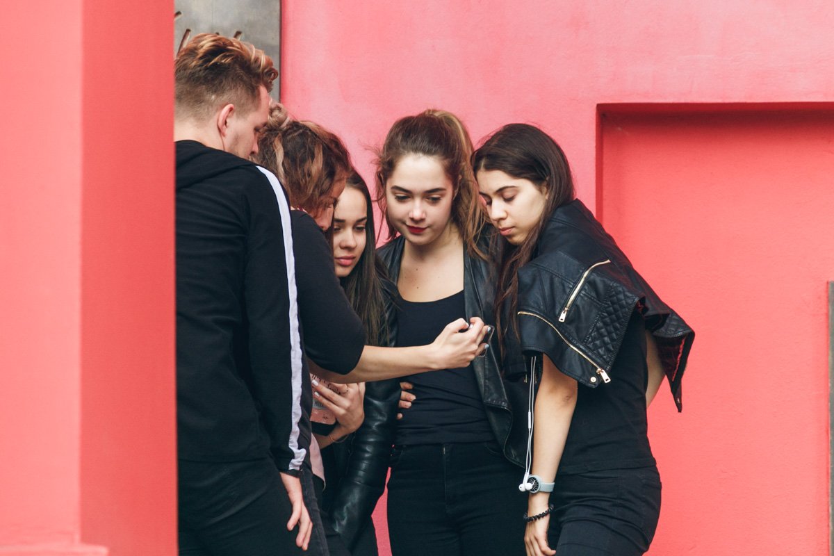 Люди в черном знают, как всегда выглядеть на все сто Люди в черном знают, как всегда выглядеть на все сто