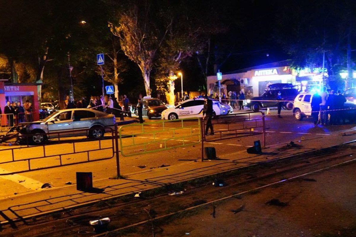 На месте работали все экстренные службы и следственно-оперативная группа