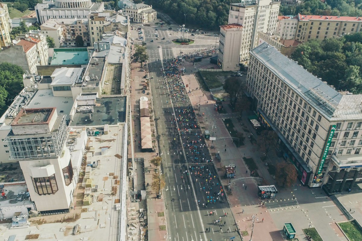 Участникам предстояло одолеть тяжелый подъем на улице Грушевского