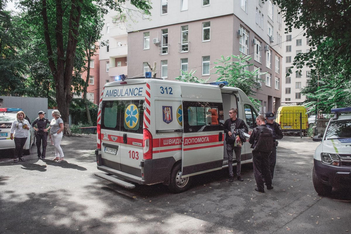 Врачи на месте оказали первую помощь пострадавшей