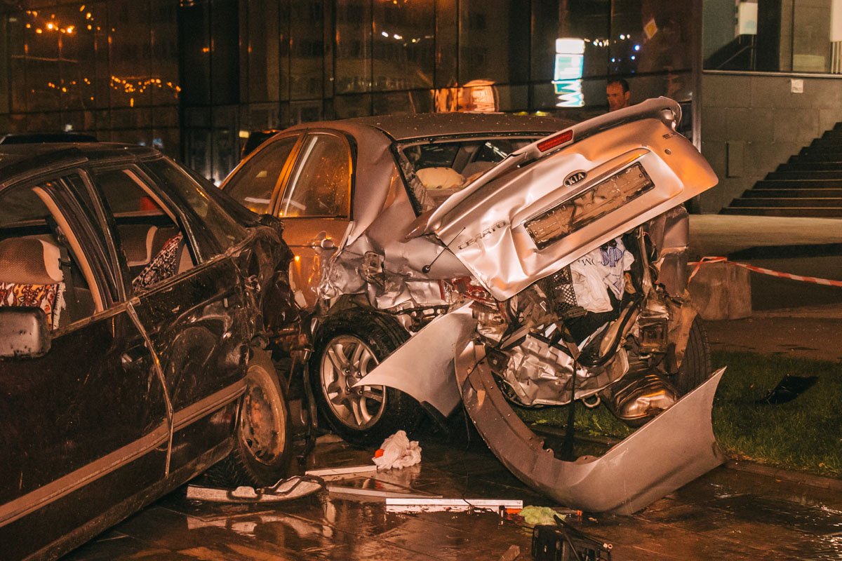 11 сентября, на проспекте Победы произошло пьяное ДТП 11 сентября, на проспекте Победы произошло пьяное ДТП