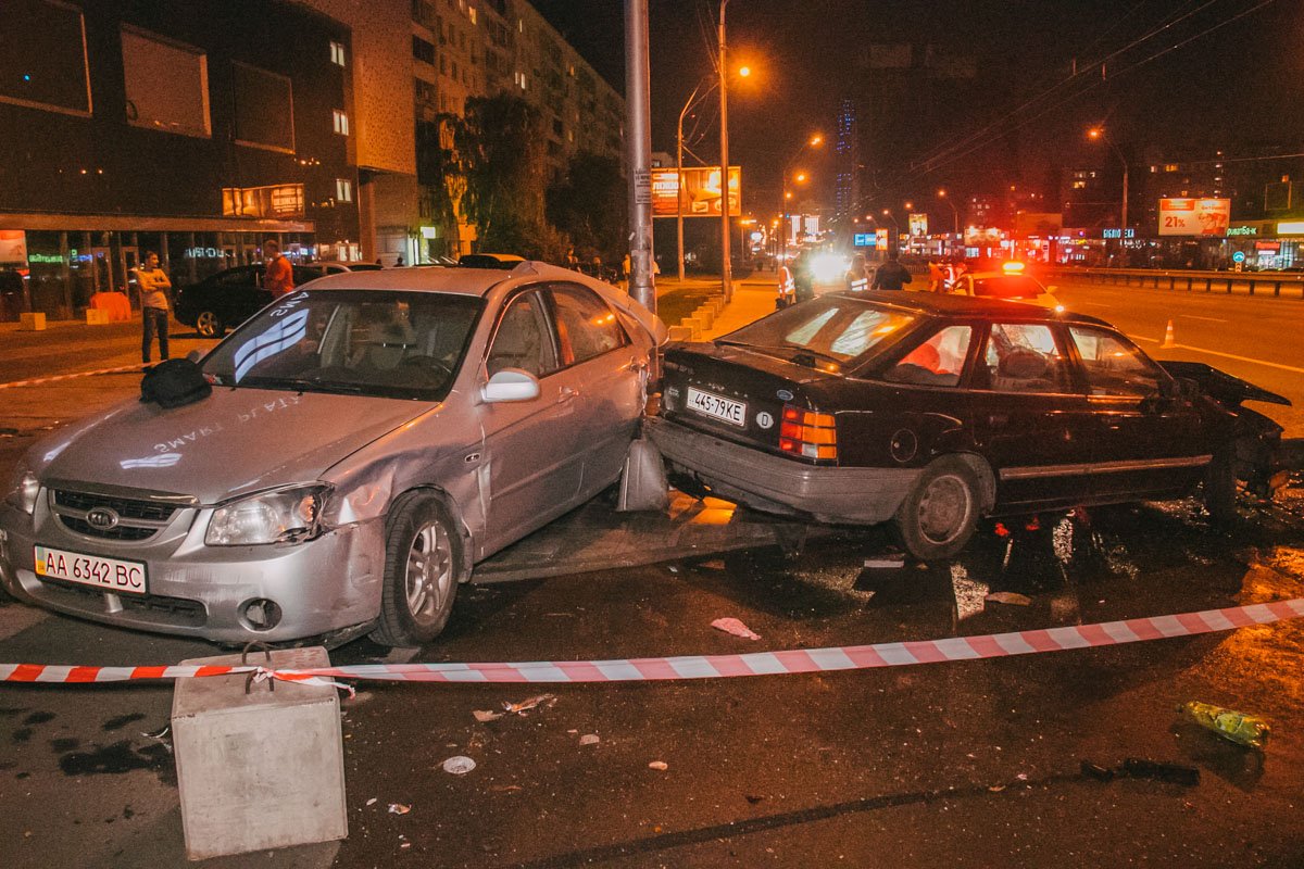 Авария случилась примерно в 22:30 Авария случилась примерно в 22:30