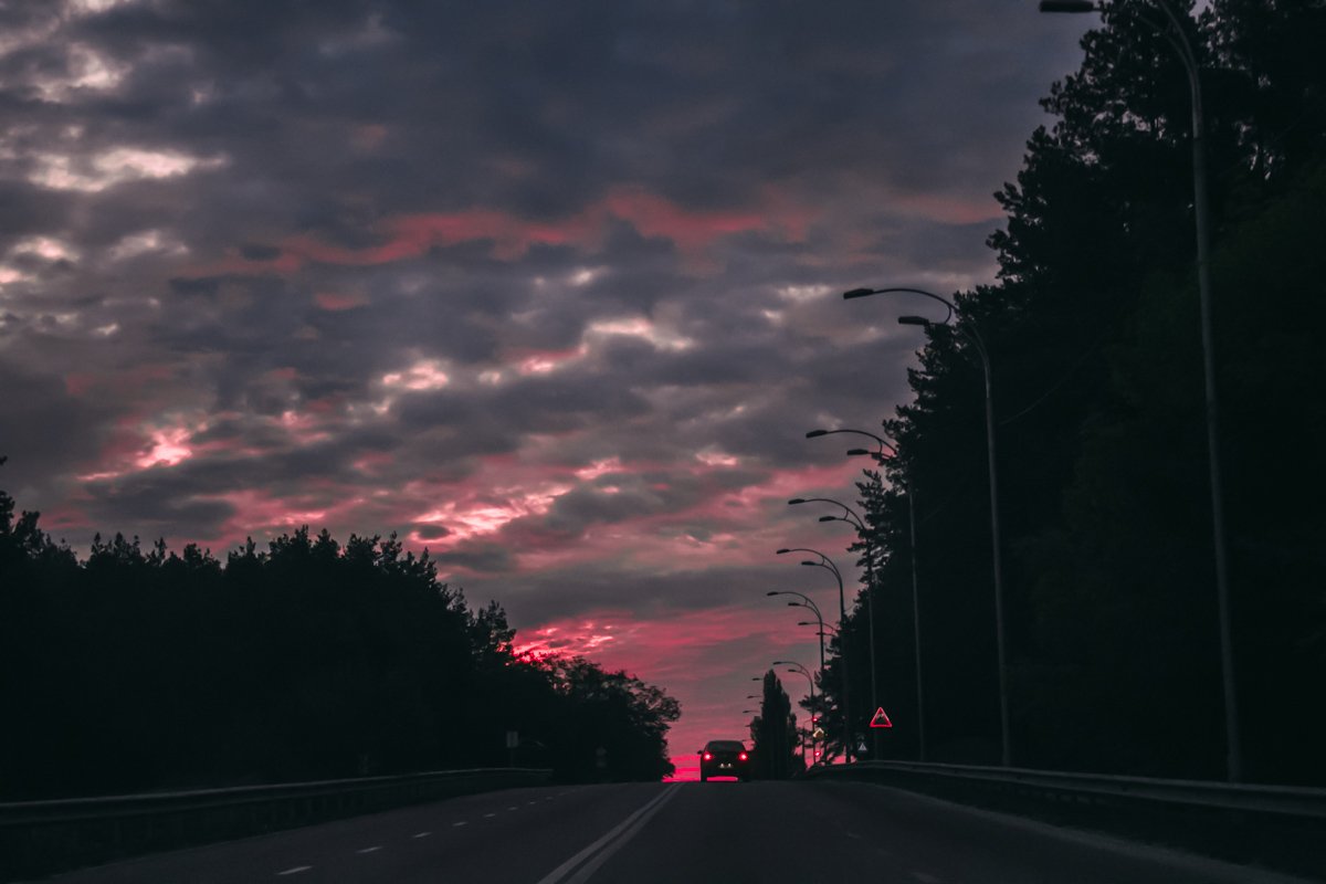 Предрассветная дорога к Днепру Предрассветная дорога к Днепру