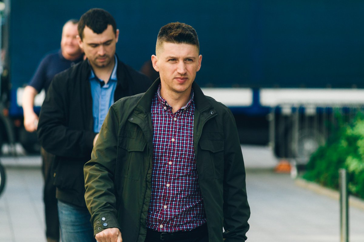 Все мы любим клетчатую рубашку, ведь это выглядит стильно всегда Все мы любим клетчатую рубашку, ведь это выглядит стильно всегда