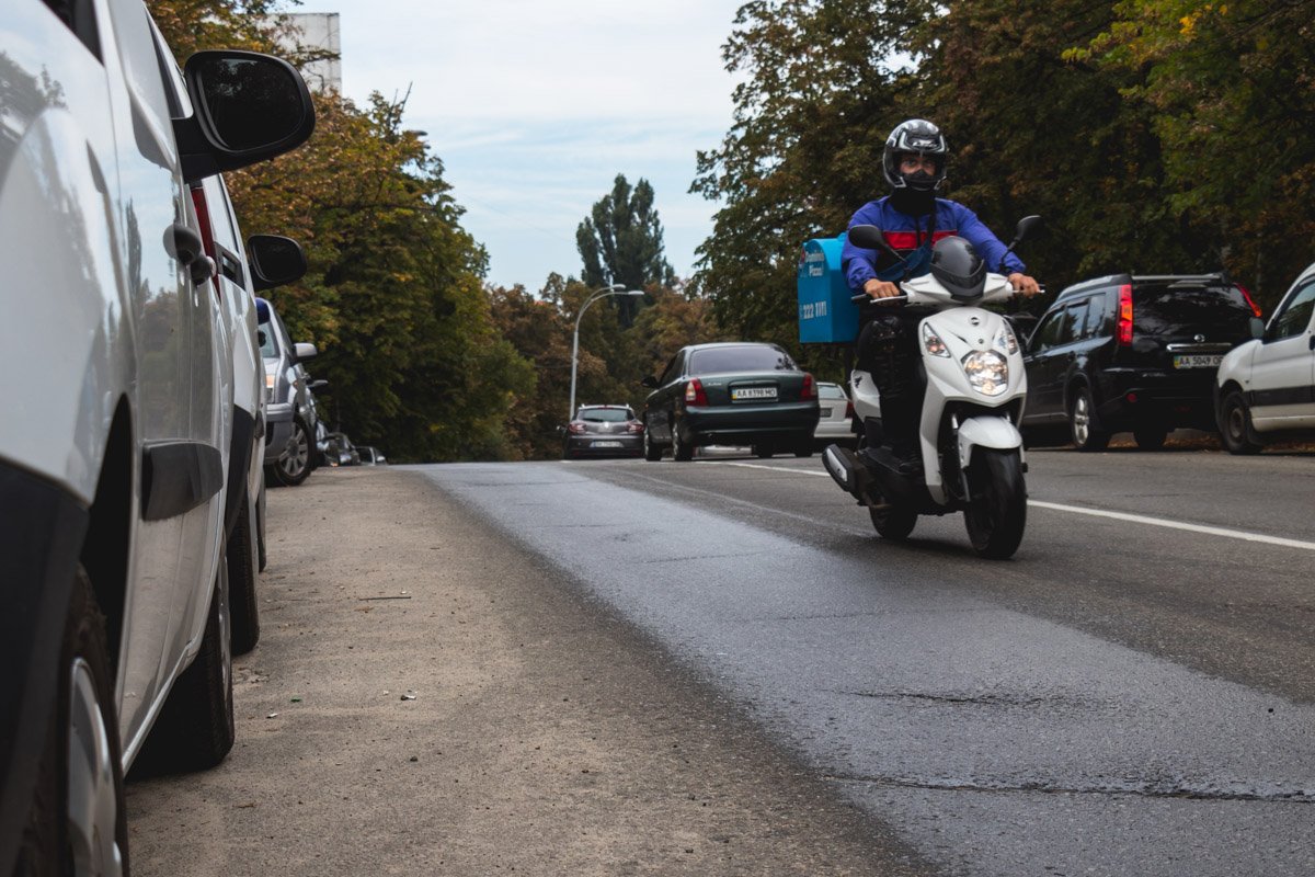 Это создало проблемы для передвижения автомобилей Это создало проблемы для передвижения автомобилей