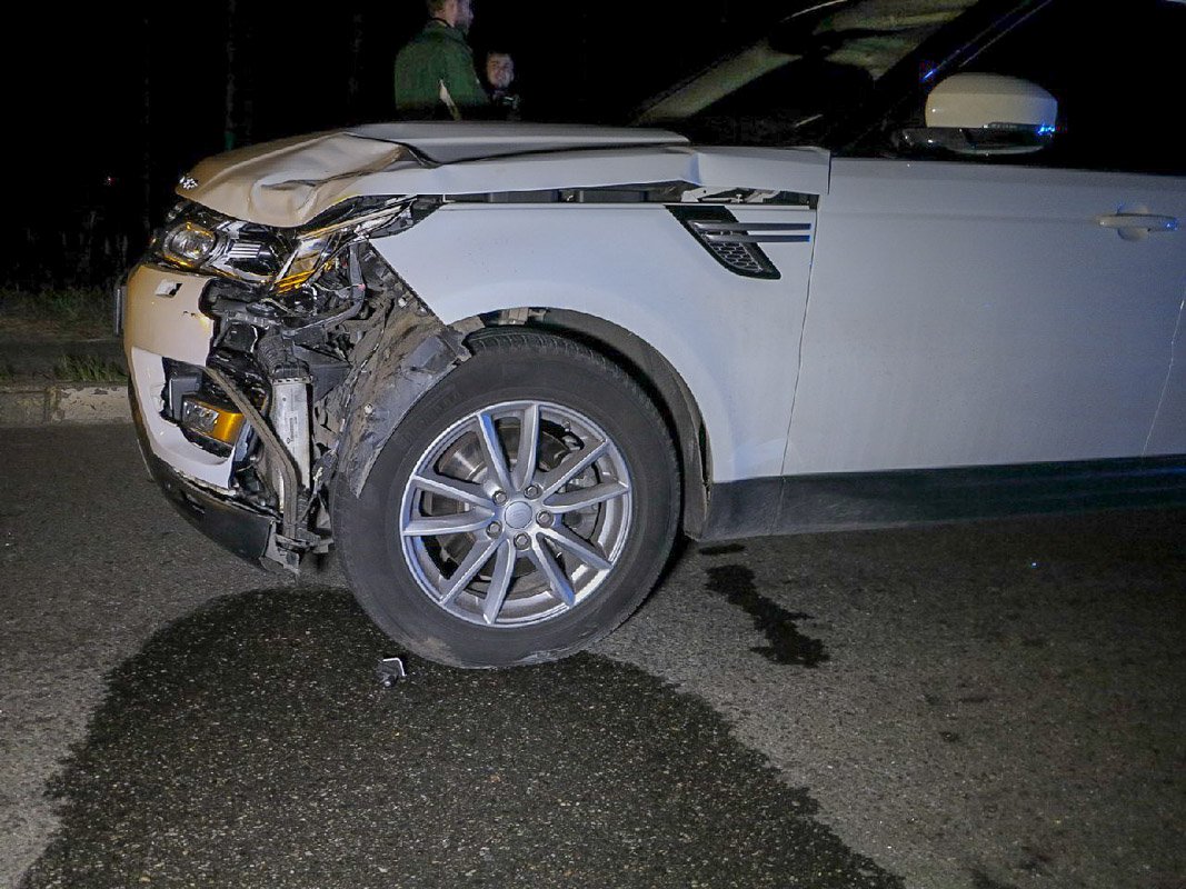  Мужчина за рулем внедорожника не успел вовремя затормозить и сбил пешехода-нарушителя