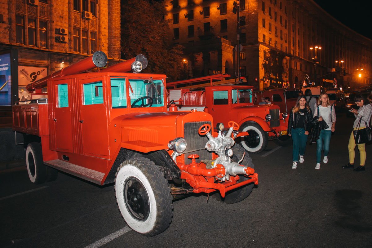 Завтра киевляне смогут увидеть весь автопарк во всей красе