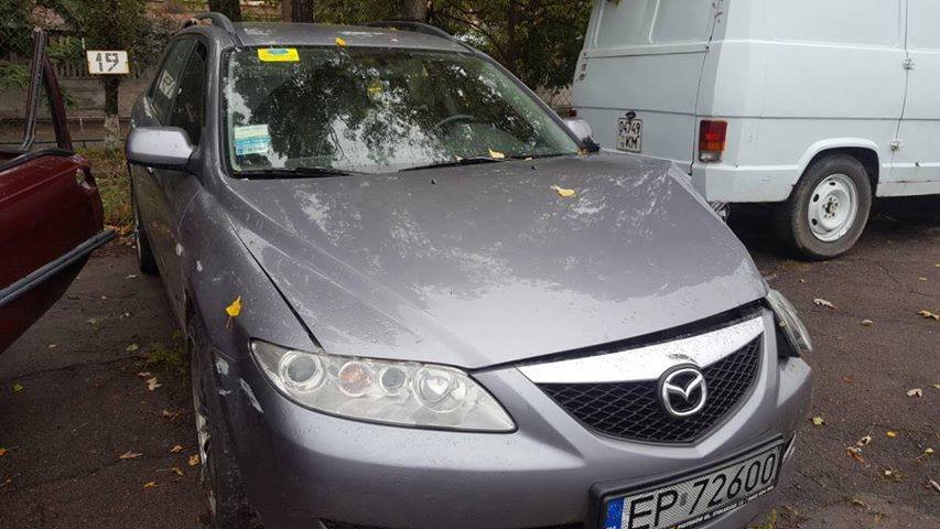 Полиция обнаружила припаркованную Mazda с характерными повреждениями во дворах