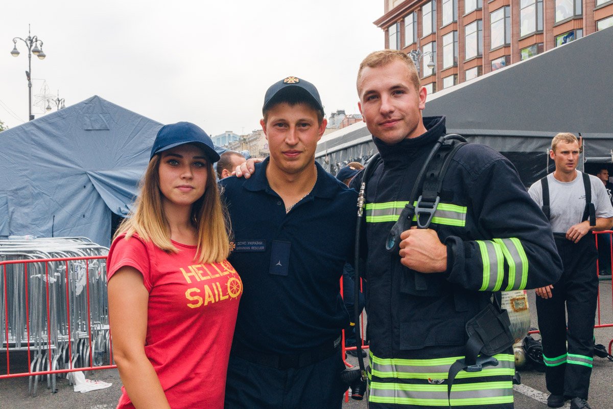 В классной компании и фото делать приятно