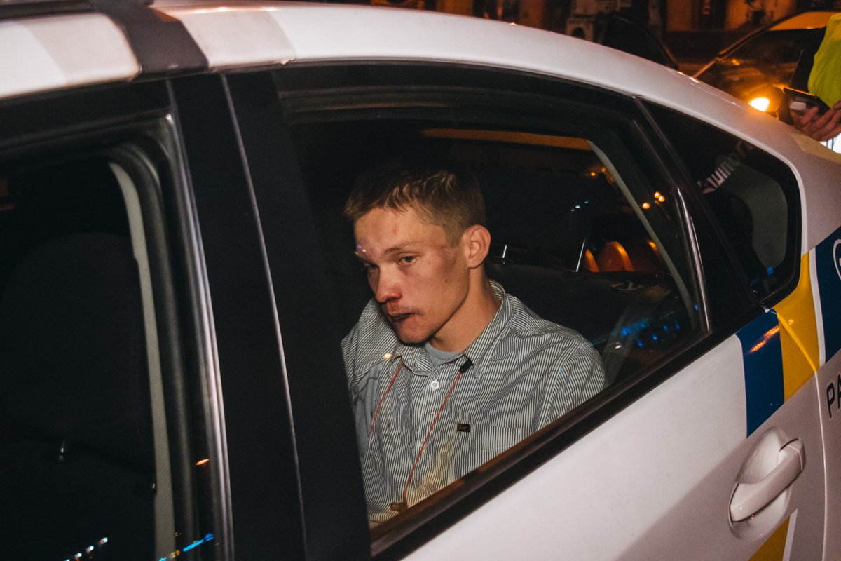 Его задержали и доставили в управление полиции