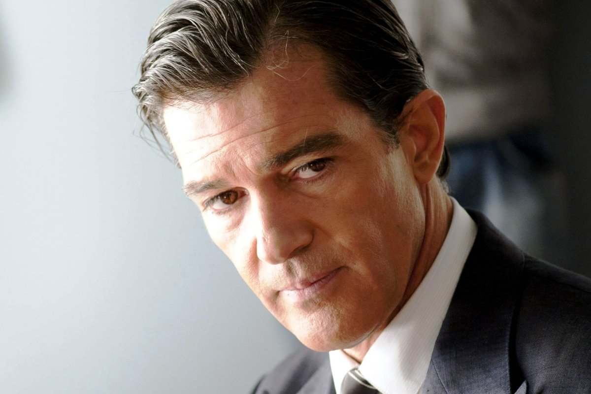 Антонио Бандерас, вероятно, наиболее известен украинским зрителям