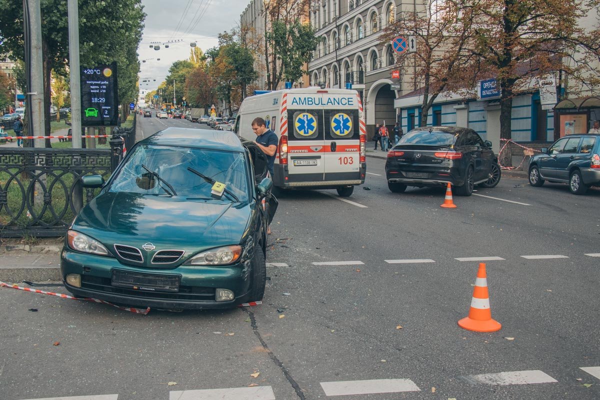 Пострадавшего водителя Nissan госпитализировали