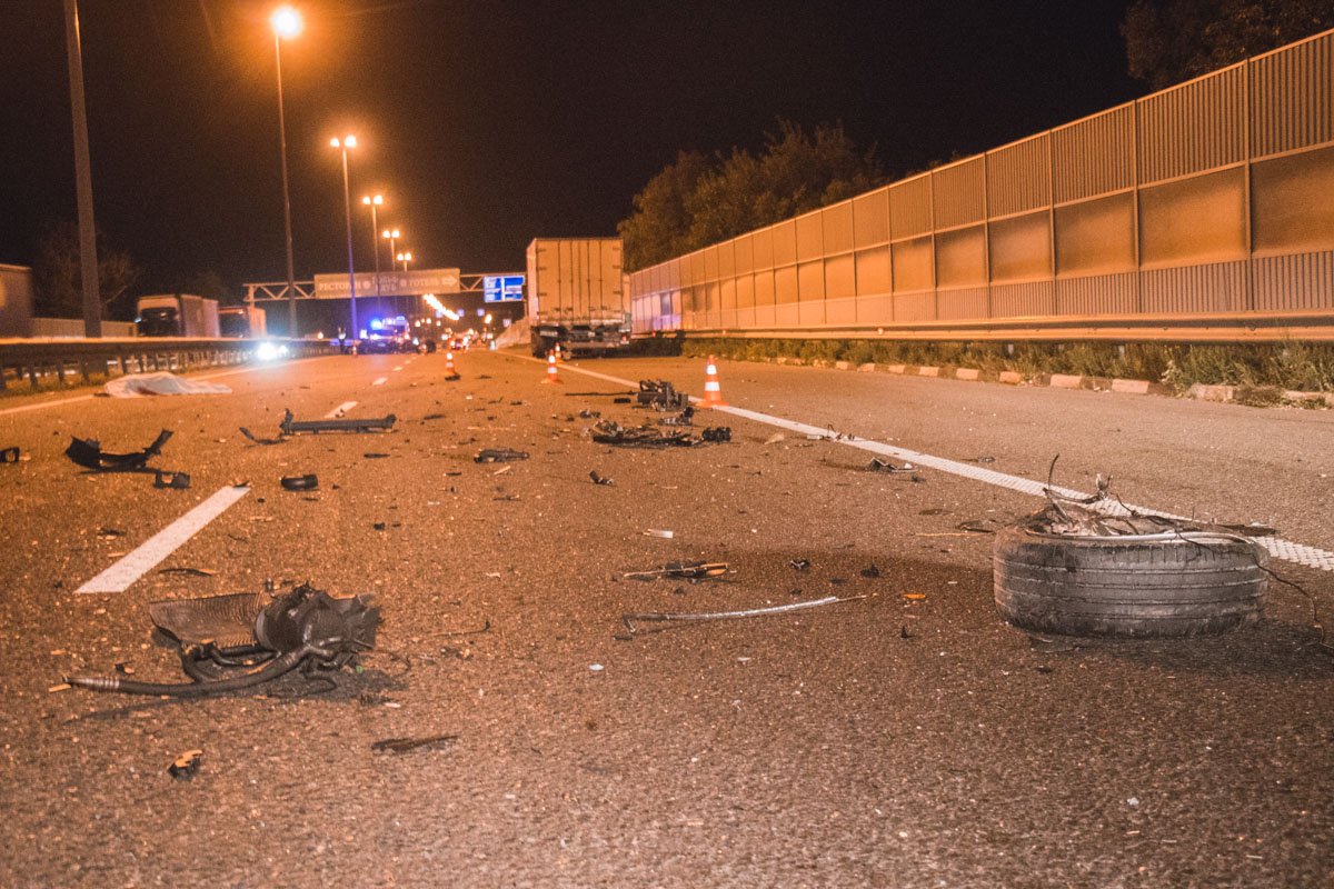 Оба автомобиля двигались в сторону Житомира