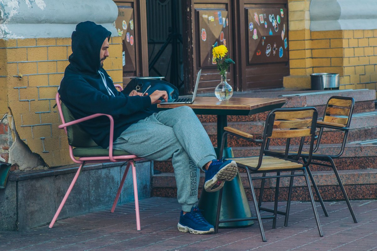 Пока большинство только идет на работу, у кого-то рабочий день уже начался