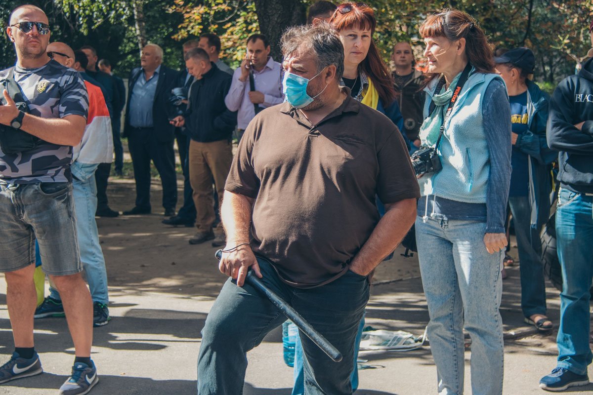 Не все пришли на митинг с мирными намерениями Не все пришли на митинг с мирными намерениями