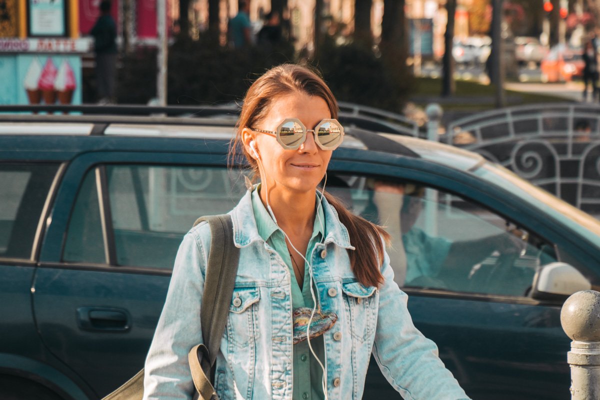 Я смотрю, а мир отражается