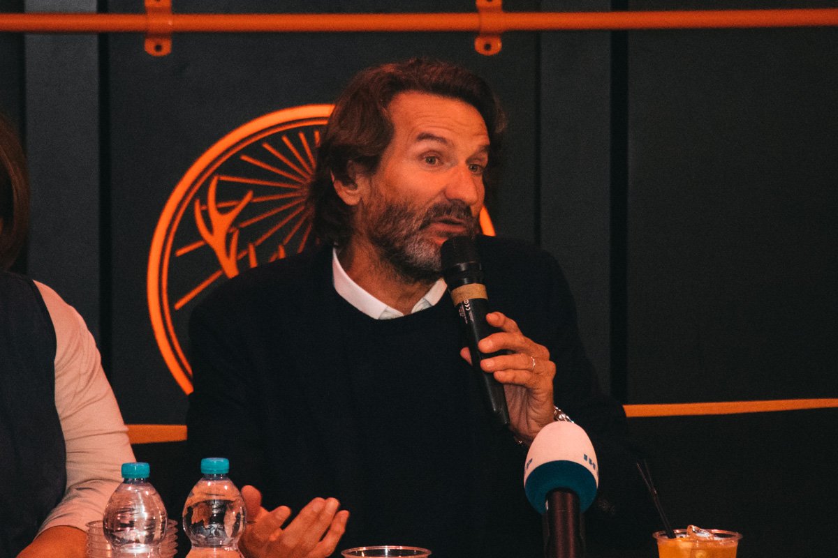 Бегбедер любить шутить с остринкой