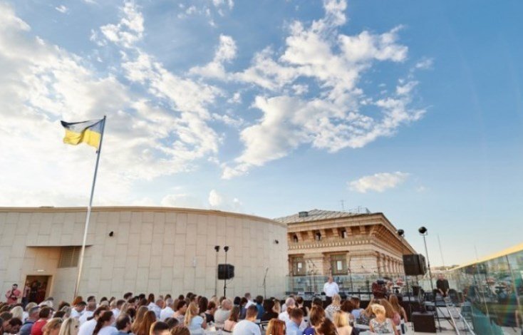 Отдых на крыше ЦУМа Отдых на крыше ЦУМа