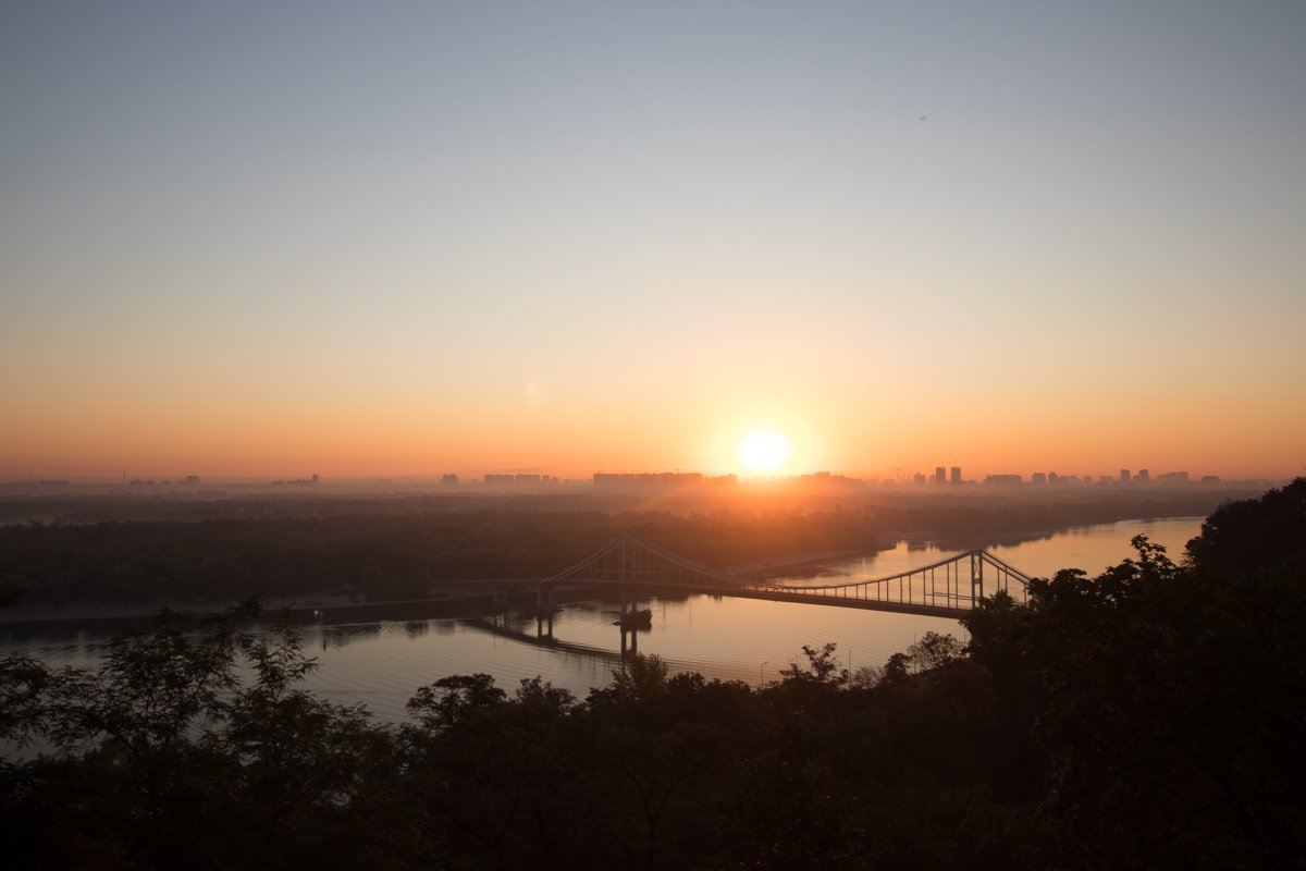 Левый берег Киева как на ладони 