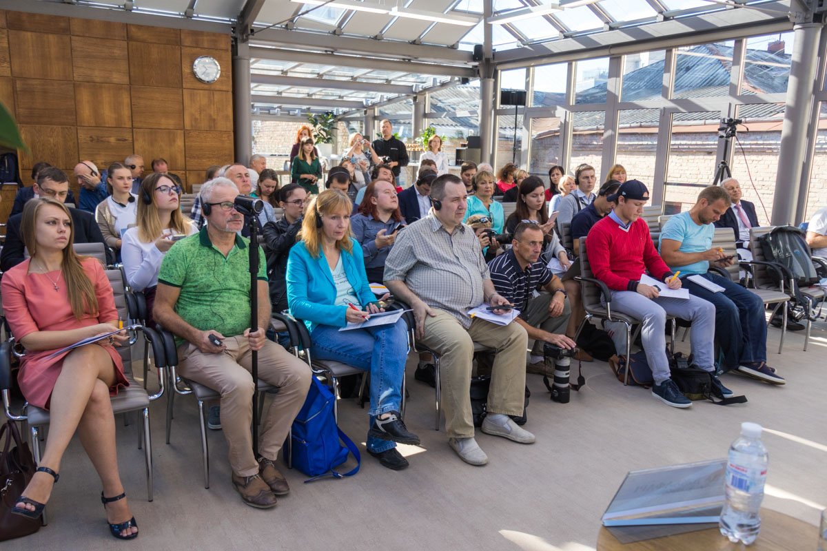 Услышать первыми новости от Lufthansa group пришли СМИ Киева Услышать первыми новости от Lufthansa group пришли СМИ Киева