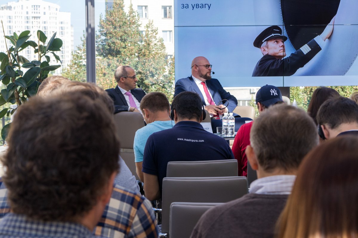 Lufthansa Group работает на 3 континентах, в 344 направлениях и сотрудничает с больее 100 странами-партнерам Lufthansa Group работает на 3 континентах, в 344 направлениях и сотрудничает с больее 100 странами-партнерам