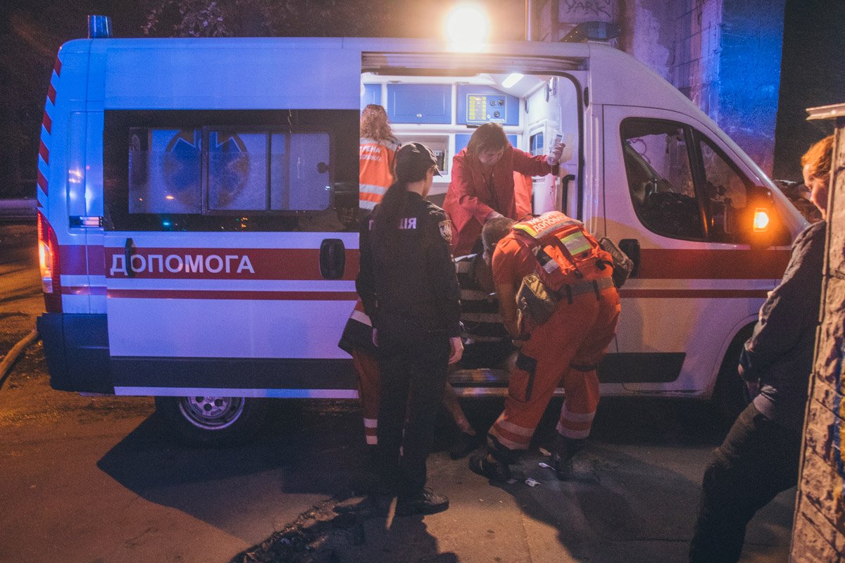 Хозяин квартиры любит выпивать и часто уходит в запои