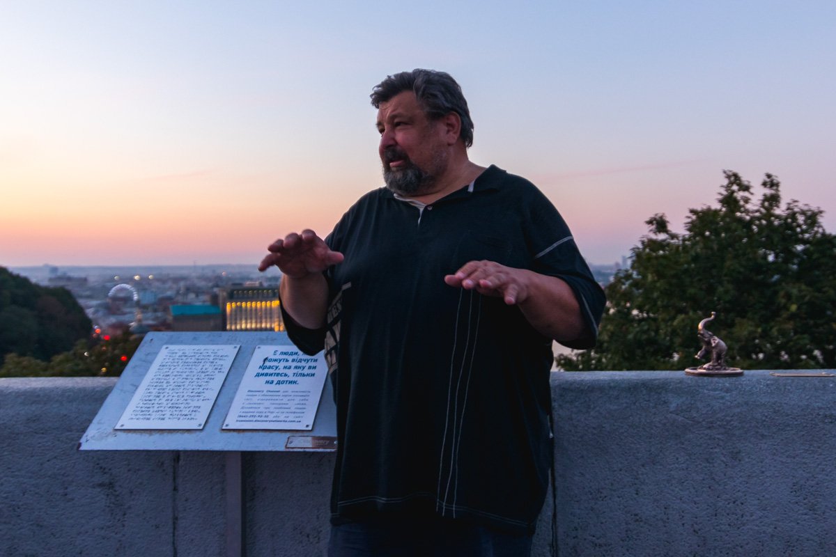 Автор данной скульптуры Марко Галенко потратил на изготовление слоника 2 недели Автор данной скульптуры Марко Галенко потратил на изготовление слоника 2 недели