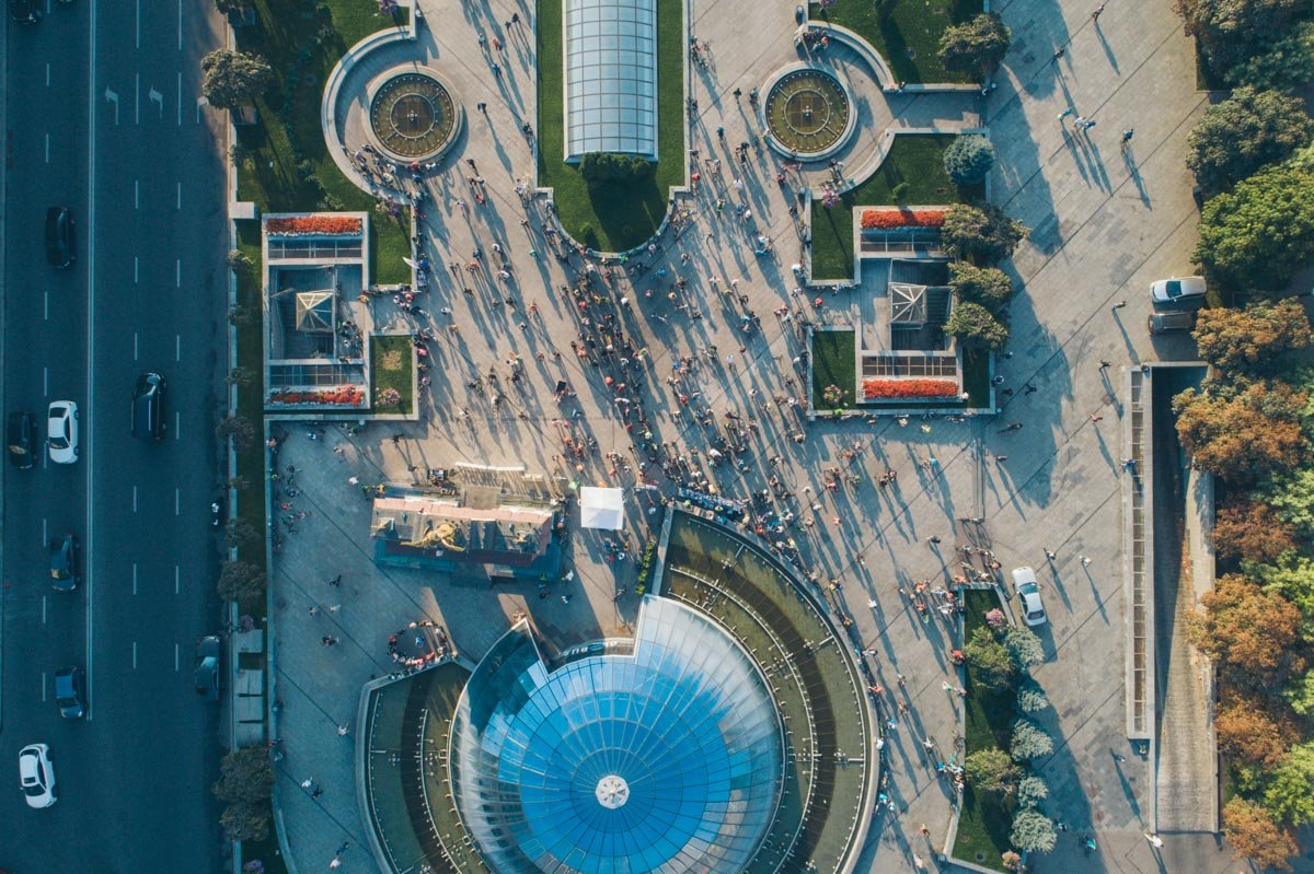 Утро на Майдане с высоты птичьего полета Утро на Майдане с высоты птичьего полета