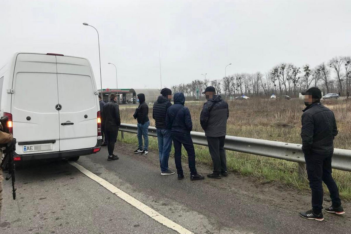 В автобусах находилось больше 60 человек