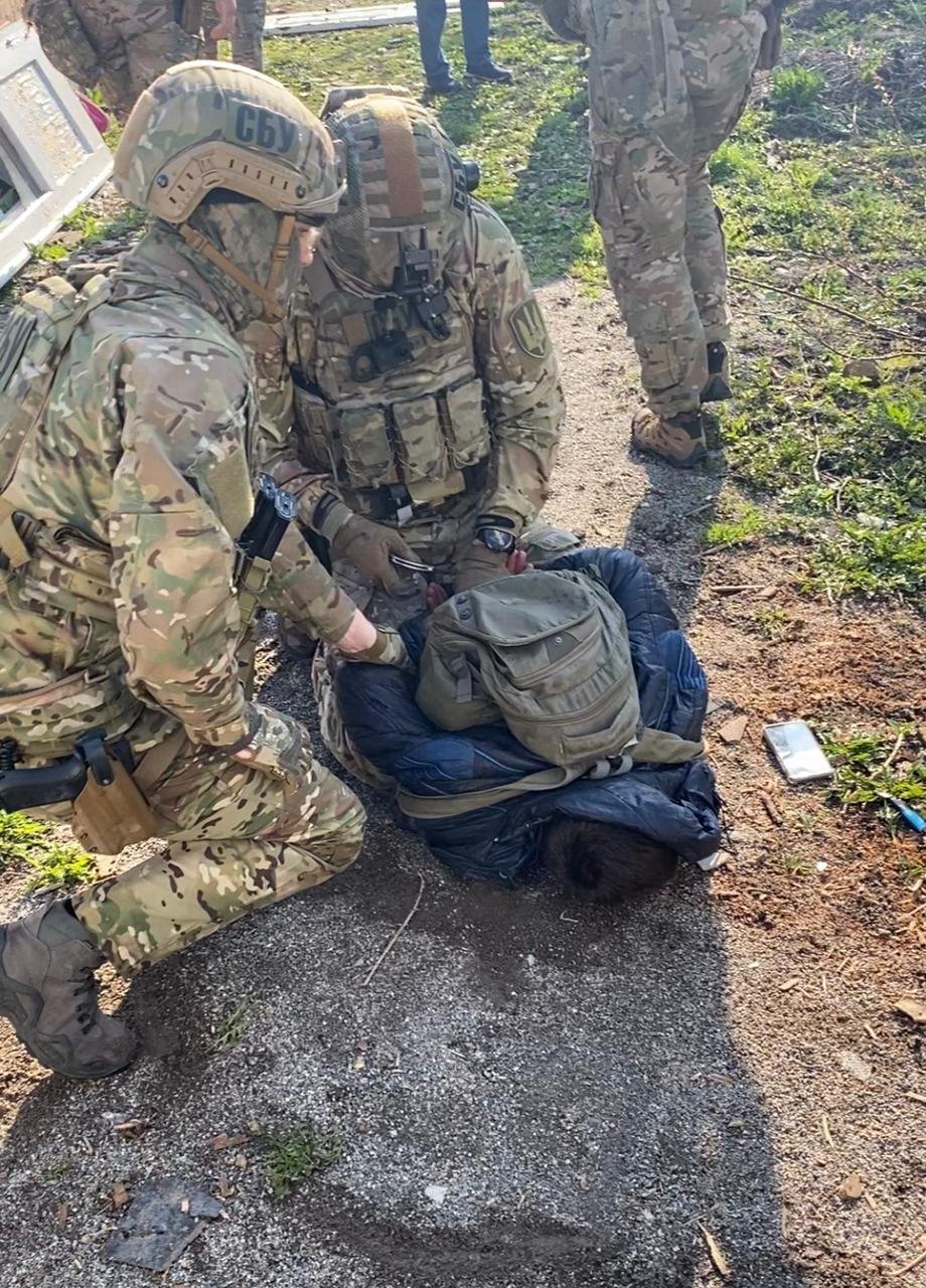 У Житомирській області повідомили про підозру в зраді агентові ФСБ РФ 1