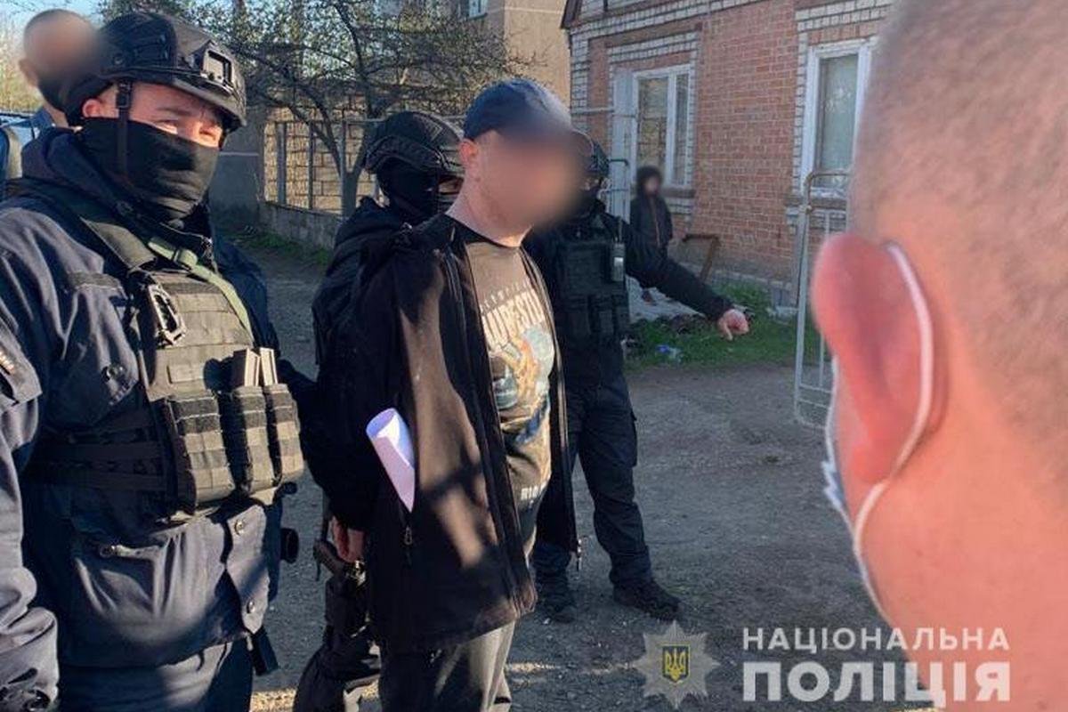 Злоумышленника задержали Злоумышленника задержали