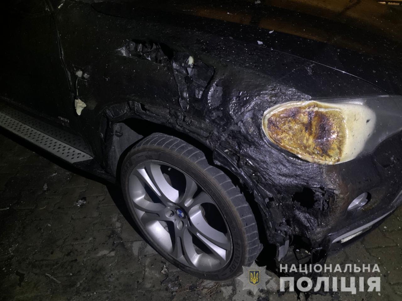 В Одессе сгорели три автомобиля: поджигателю грозит до 10 лет 2