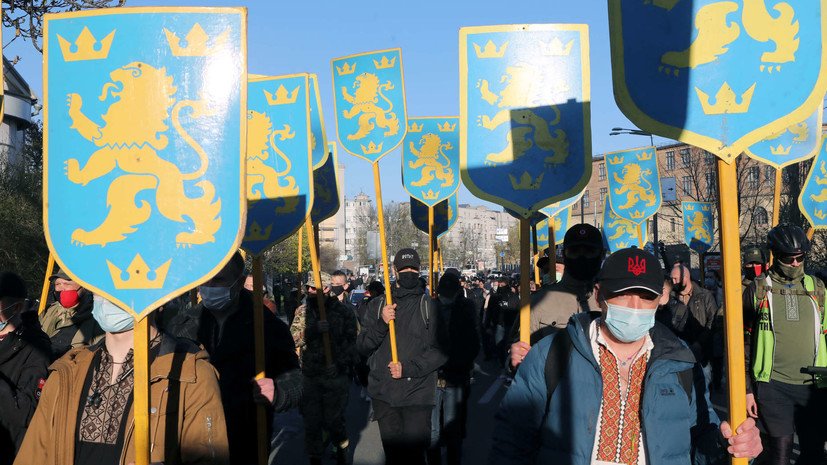 У Зеленского заявили, что привлекут к ответственности участников акции в честь СС «Галичина» 1