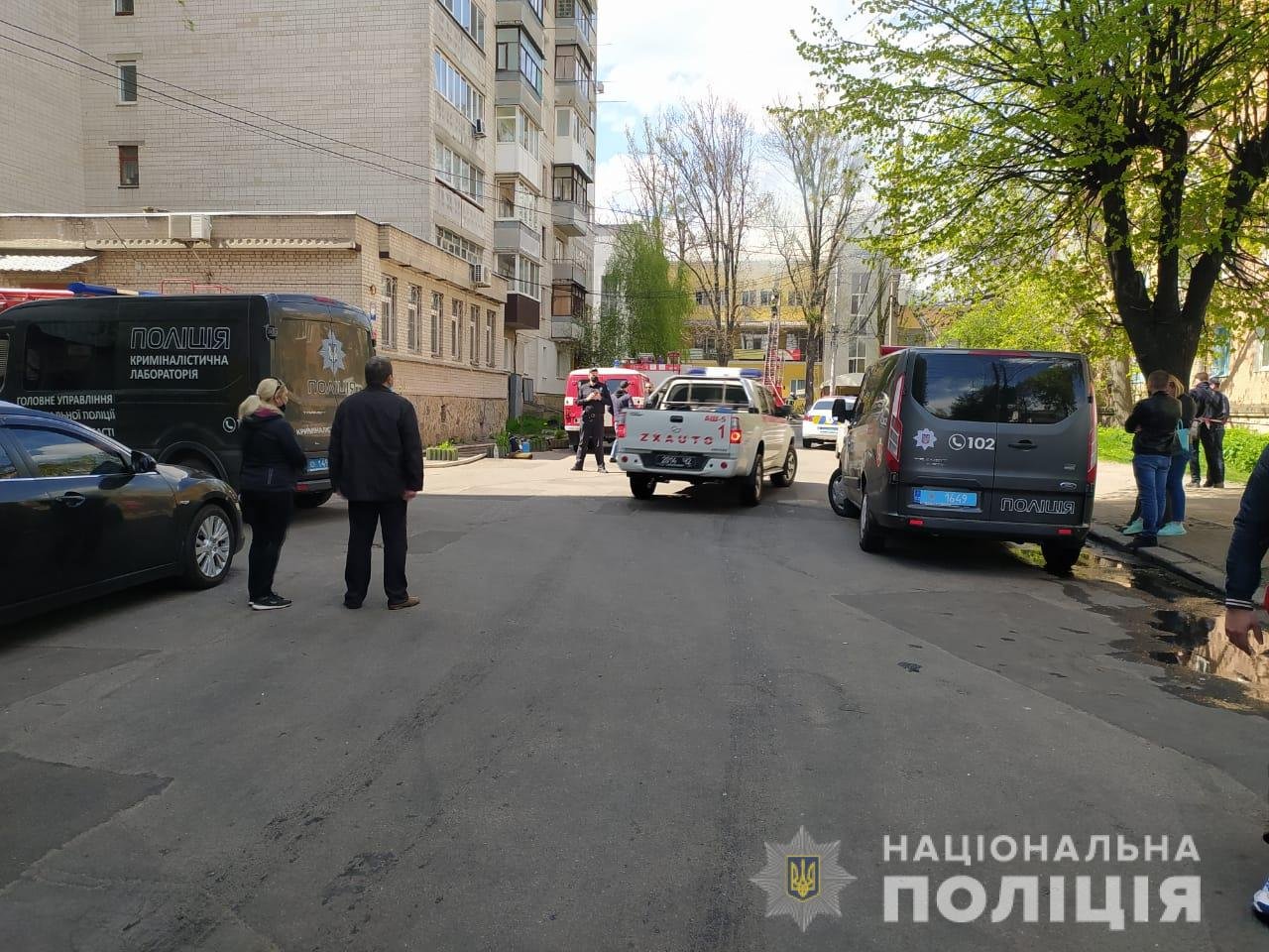 В Виннице горит офисный центр: полиция открыла дело и ограничила доступ к зданию 1