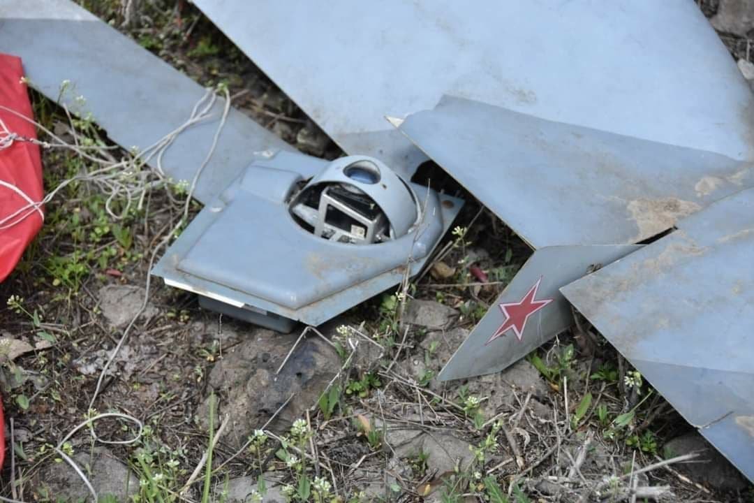 На Донбассе военные ООС сбили предназначенные для разведки беспилотники боевиков 2