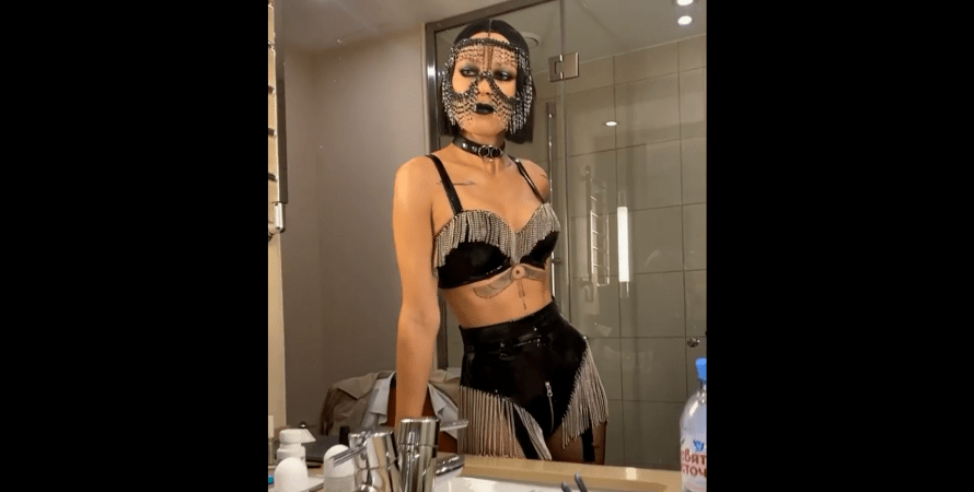 Жена члена набсовета «Укрзалізниці» Сергея Лещенко выступала в Москве: подробности скандала и реакция чиновника 1