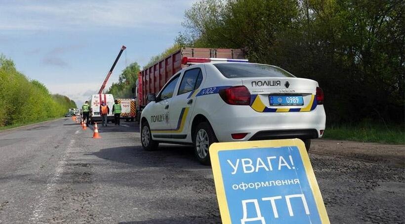В Хмельницкой области случилось тройное ДТП: четверо погибших 3