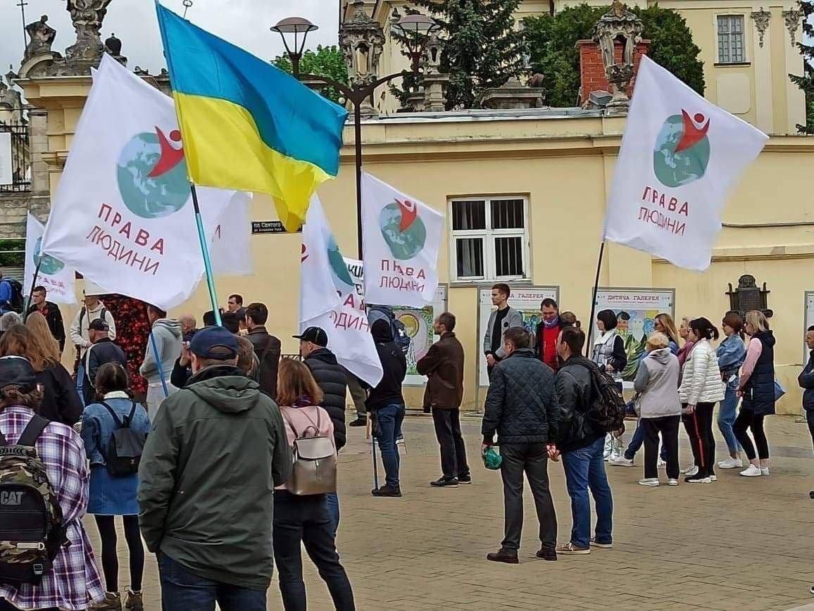 В Киеве и по Украине прошли малолюдные протесты антимасочников 2