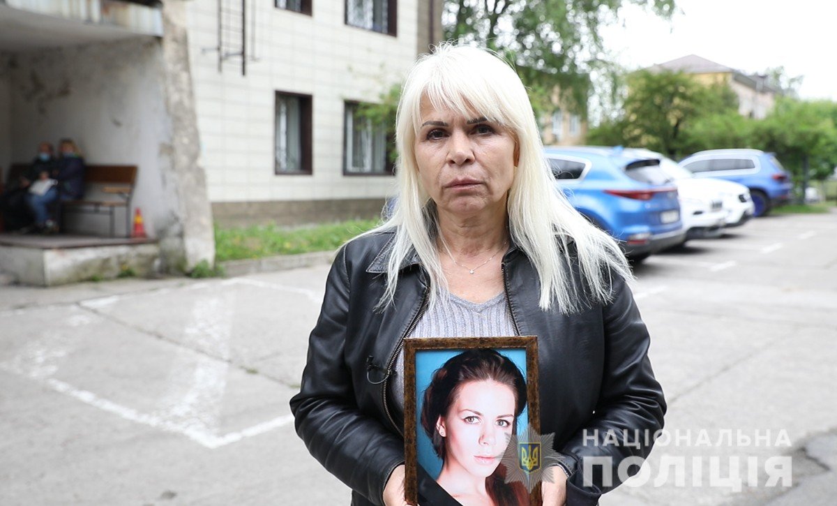 В Киеве врач избил девушку битой, а вторую убил: ему вручили подозрение 2