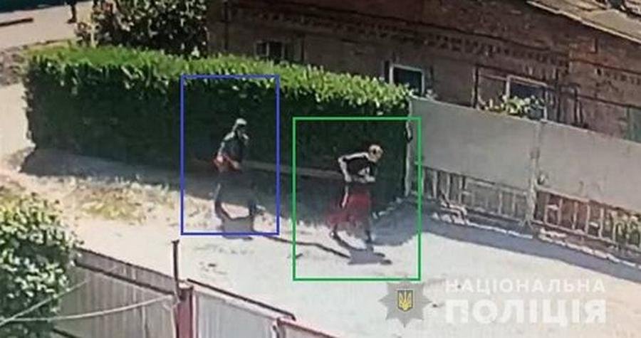 Парни 18 и 22 лет хотели ограбить пенсионера Парни 18 и 22 лет хотели ограбить пенсионера