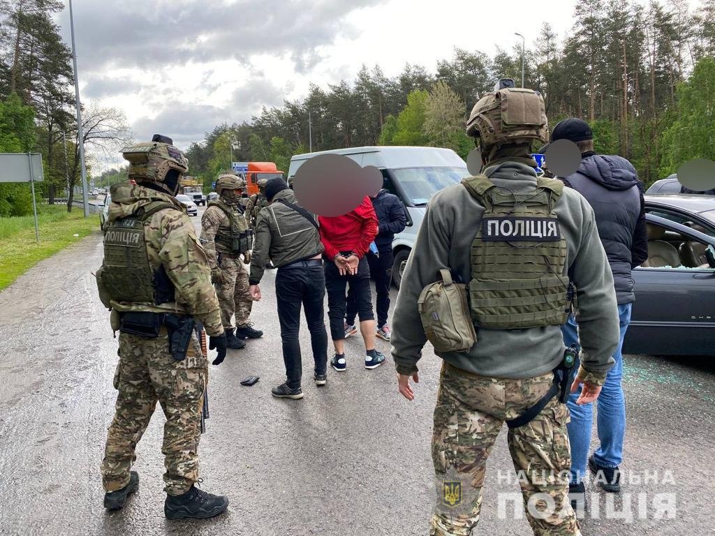 В Украине задержали банду, совершавшую разбойные нападения и пытавшую людей утюгом 1