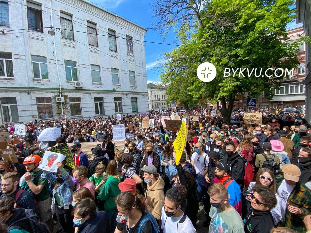 У Києві проходить акція проти "поліцейського сафарі". Причиною стало побиття художника 3