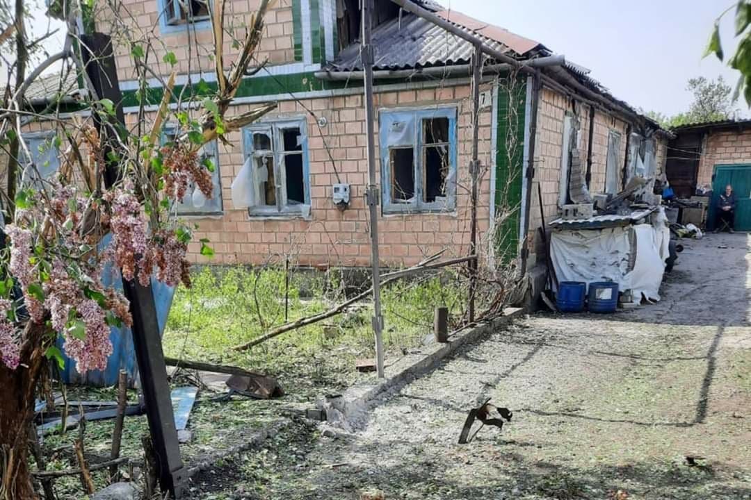 На Донбассе боевики обстреляли гражданских из миномёта 1